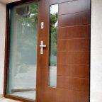drzwi zewnętrzne lublin drewniane nowoczesne z naświetlem